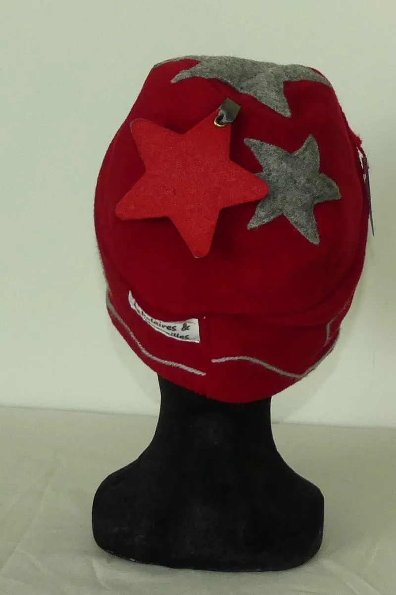 Bonnet en polaire velours rouge vif et gris