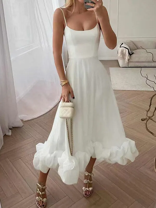 Doux Robe à Fines Brides et Volants Longue en Satin